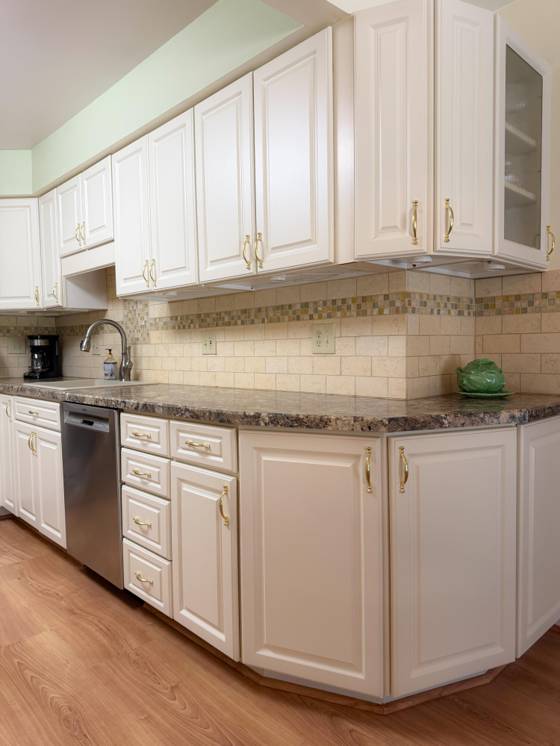37526 N Laurel Park Drive, Livonia, MI 48152 photo 4