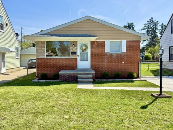 6924 Belton Street, Garden City, MI 48135 photo 2