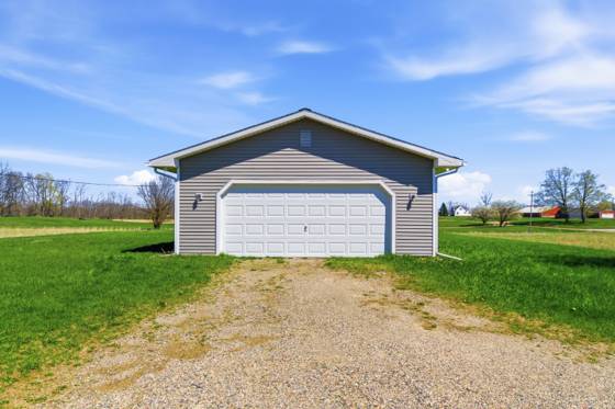 11580 Bell Oak Road, Webberville, MI 48892 photo 5