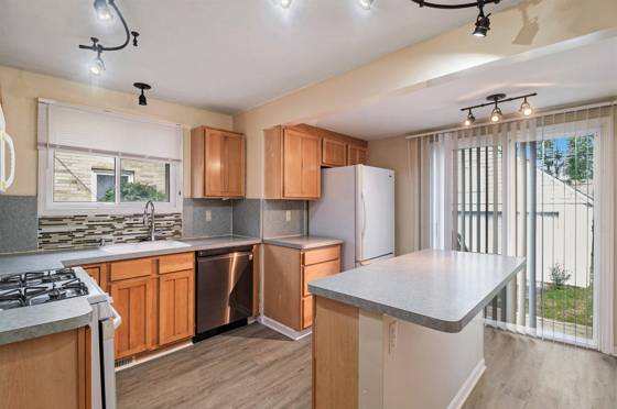 23739 Cayuga Avenue, Hazel Park, MI 48030 photo 5