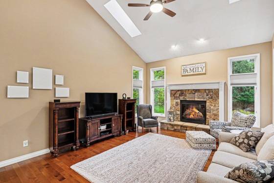 7629 Setters Pointe Drive, Brighton, MI 48116 photo 3