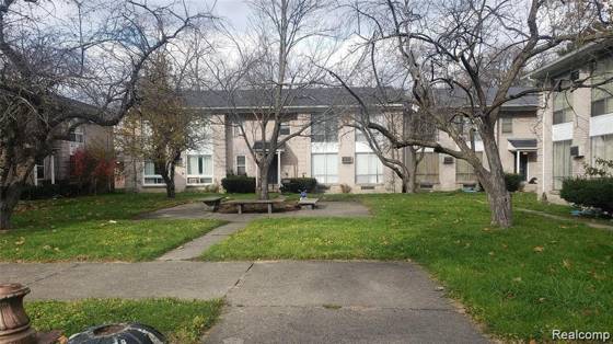 22140 Dante Street #209, Oak Park, MI 48237 photo 2