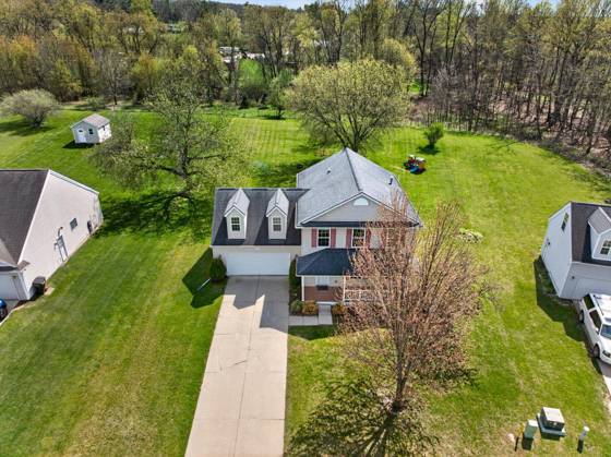 86 Fox Meadows Court, Howell, MI 48843 photo 4
