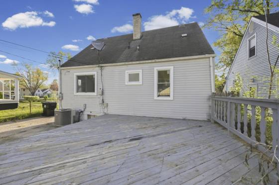 18653 Indian, Redford, MI 48240 photo 4