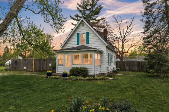 597 Kuehnle Avenue, Ann Arbor, MI 48103 photo 2