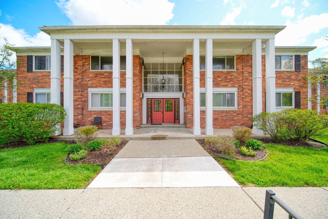 525 Fairbrook Street #207, Northville, MI 48167