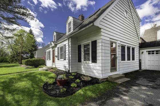 933 Pleasant Drive, Ypsilanti, MI 48197 photo 4