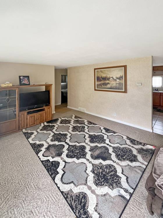 204 W Ypsilanti Avenue, Pontiac, MI 48340 photo 3