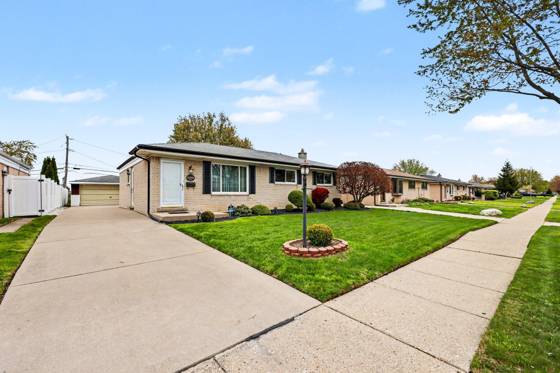 15569 Alsip Street, Roseville, MI 48066 photo 3