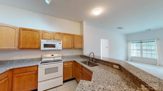 2802 S Knightsbridge Circle, Ann Arbor, MI 48105 photo 2