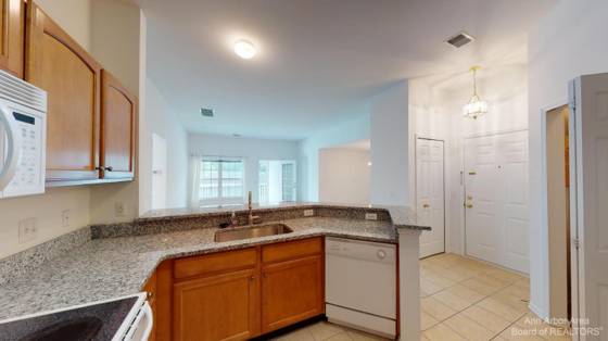 2802 S Knightsbridge Circle, Ann Arbor, MI 48105 photo 3