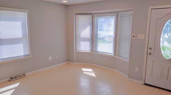 25906 Currier Street, Dearborn Heights, MI 48125 photo 4