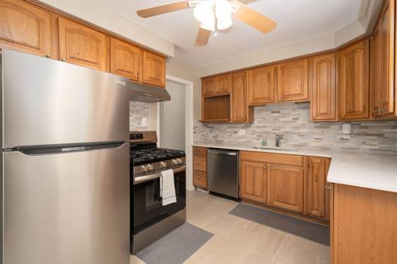 25430 Colgate Street, Dearborn Heights, MI 48125 photo 4