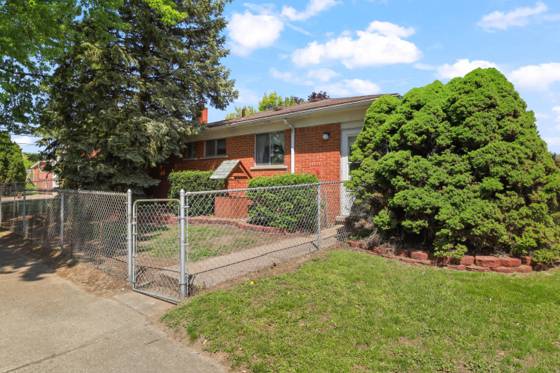 8278 Mills Street, Taylor, MI 48180 photo 4