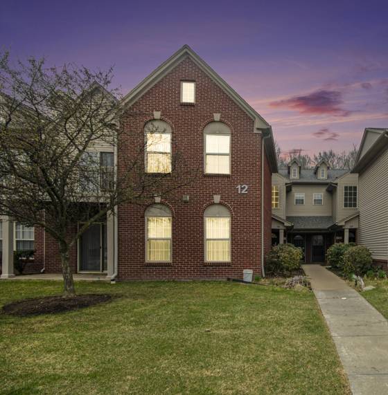 799 Addington Lane, Ann Arbor, MI 48108 photo 2