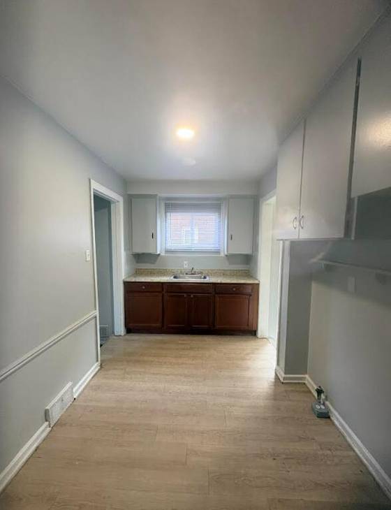 18481 Prest, Detroit, MI 48235 photo 4