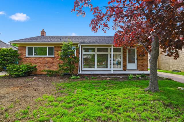 16608 Windermere Circle, Southgate, MI