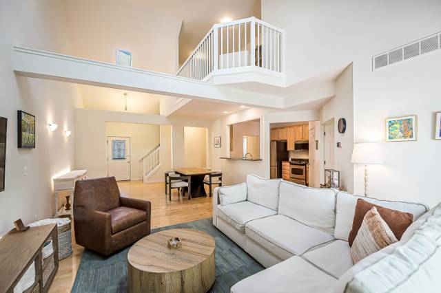 2072 Liberty Heights, Ann Arbor, MI