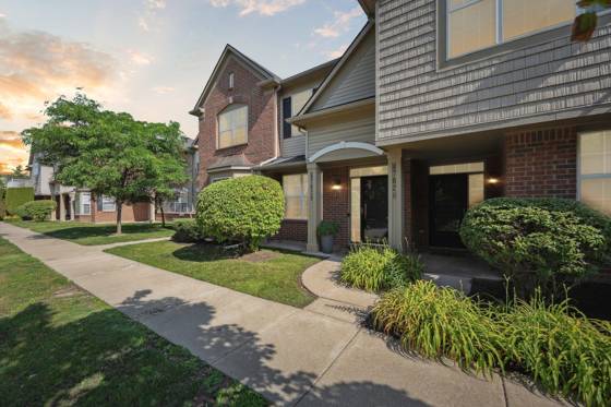 47628 Ormskirk Drive, Canton, MI 48188 photo 4