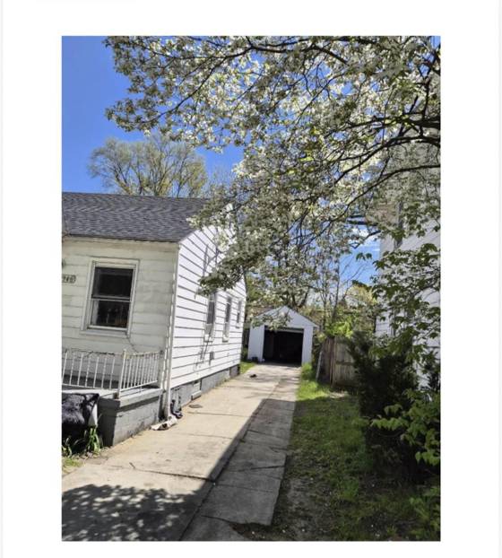 19946 Strasburg Street, Detroit, MI 48205 photo 2