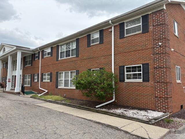 25301 Five Mile Road #101, Redford, MI 48239