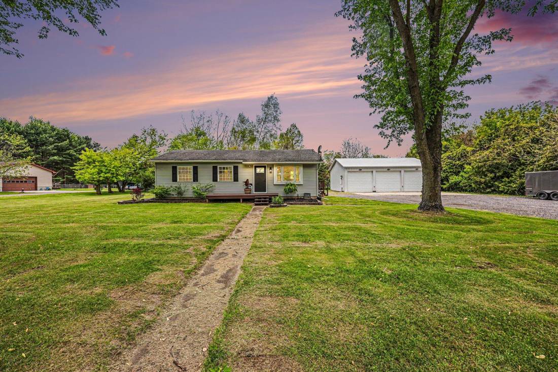 10085 Plank Road, Maybee, MI 48159
