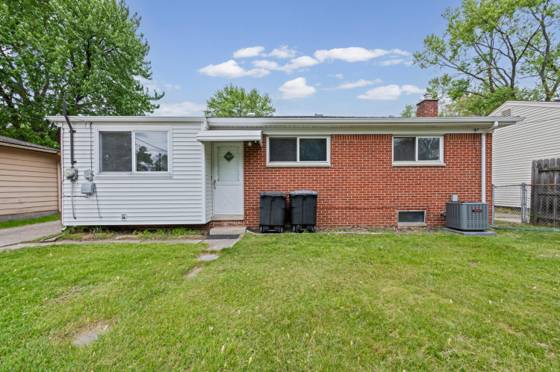 15370 Deering Street, Livonia, MI 48154 photo 5
