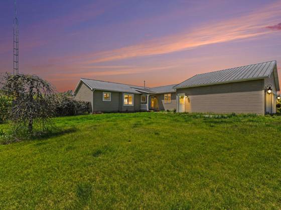 6540 Peckins Lane, Manchester, MI 48158 photo 2