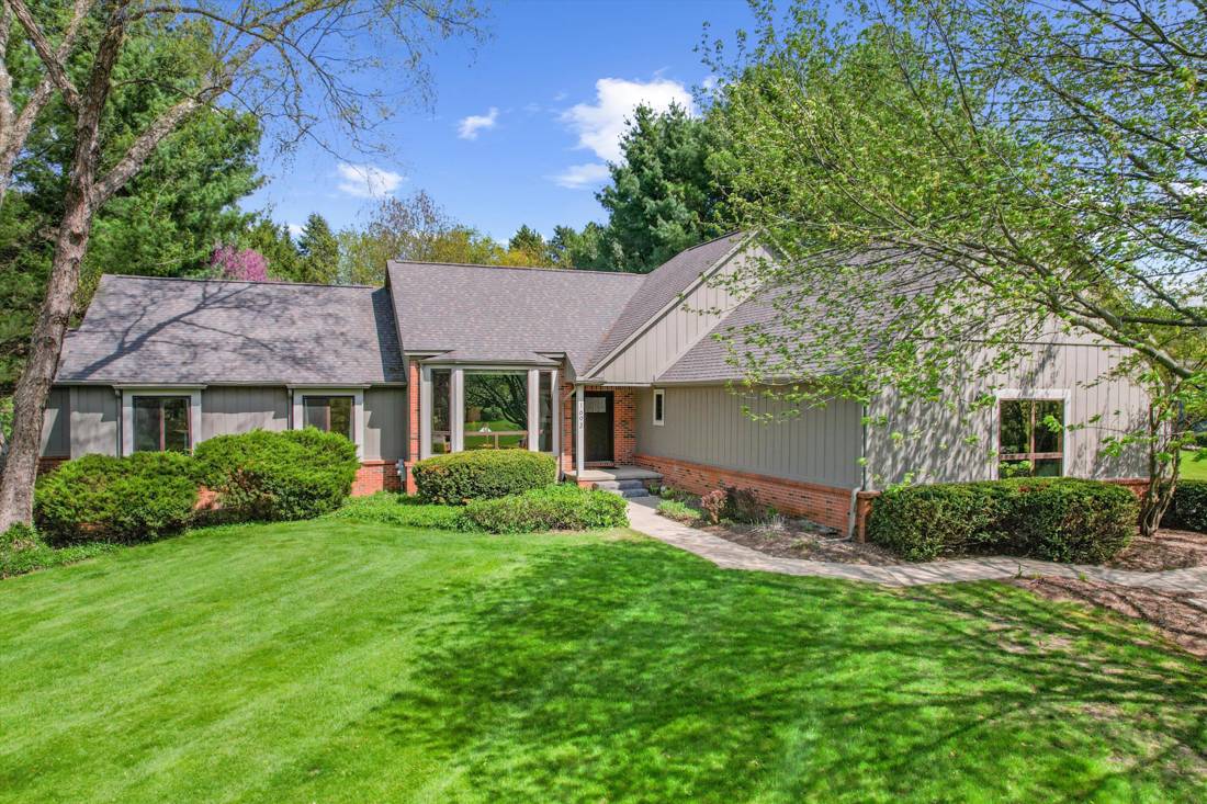 1693 Havenshire Lane, Brighton, MI 48114