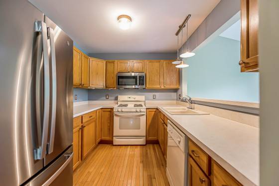 9047 Summit Court #69, Ypsilanti, MI 48197 photo 3