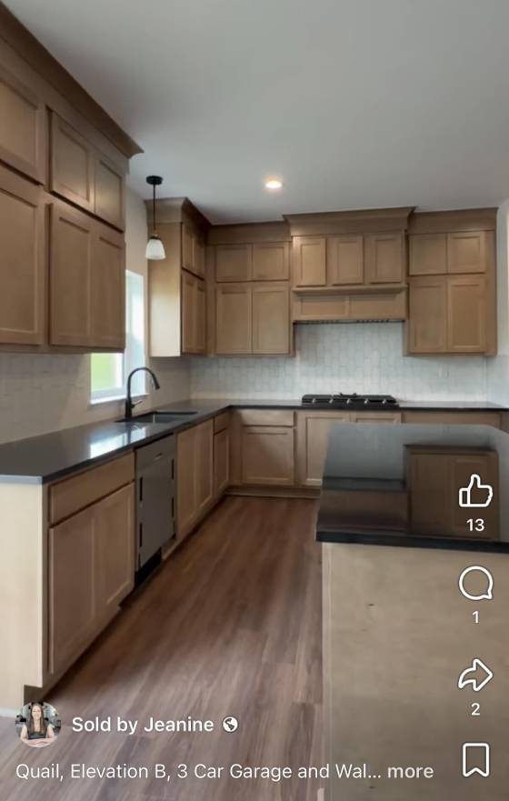 25660 Brighton Lane, Brownstown, MI 48134 photo 3