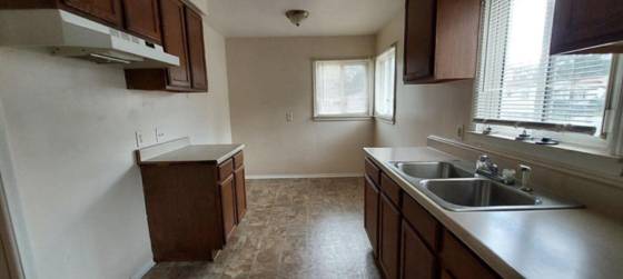 23094 Donald Avenue, Eastpointe, MI 48021 photo 2