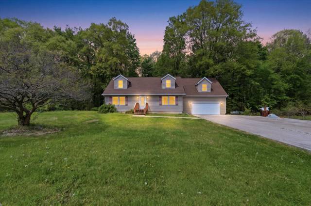 9949 Crofoot Road, Fowlerville, MI