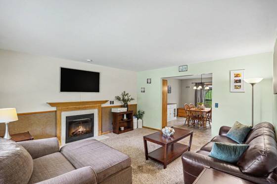 2422 Par Court, Howell, MI 48843 photo 3