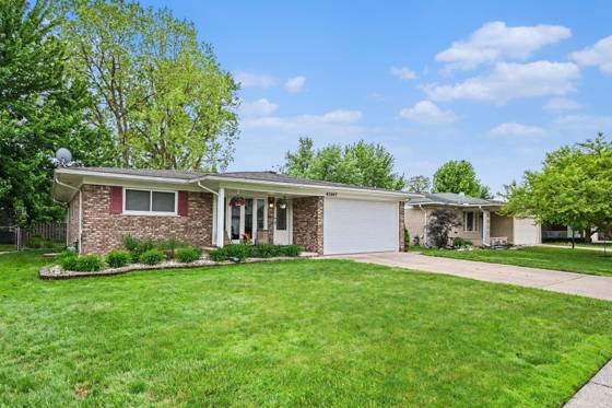 42967 Saxony Road, Canton, MI 48187 photo 2