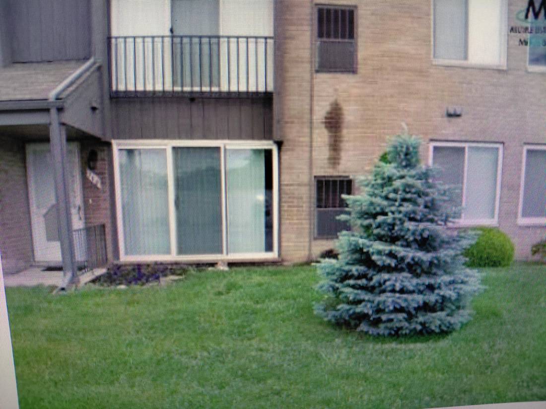 708 Sunset Lane, Saint Clair Shores, MI 48082