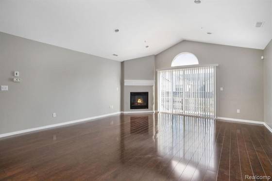 24204 Alexa Drive, Commerce Twp, MI 48390 photo 5