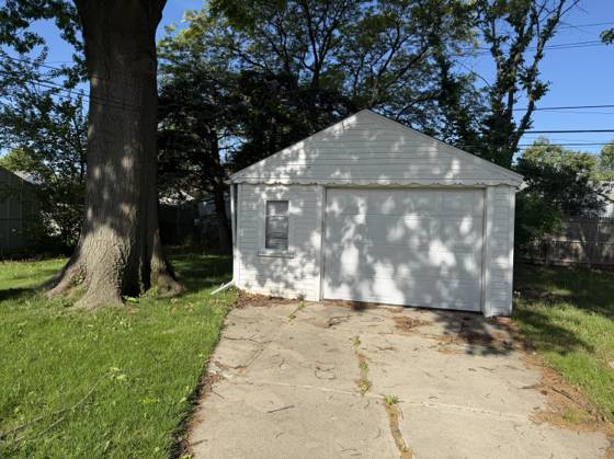 22415 Wilmot Avenue, Eastpointe, MI 48021 photo 2