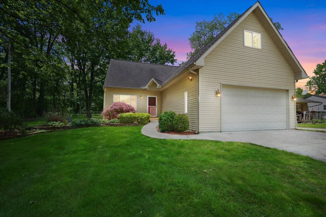 4387 Sunburst Avenue, Waterford, MI 48329
