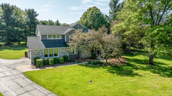 5676 Overbrook Court, Ann Arbor, MI 48105 photo 2
