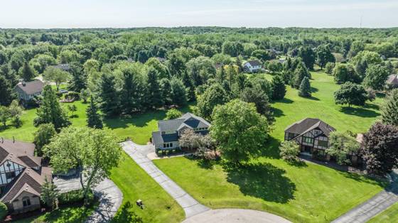 5676 Overbrook Court, Ann Arbor, MI 48105 photo 4