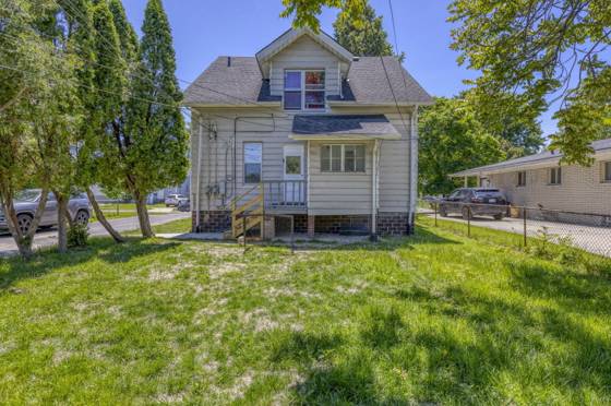 7359 Engleman Avenue, Center Line, MI 48015 photo 5