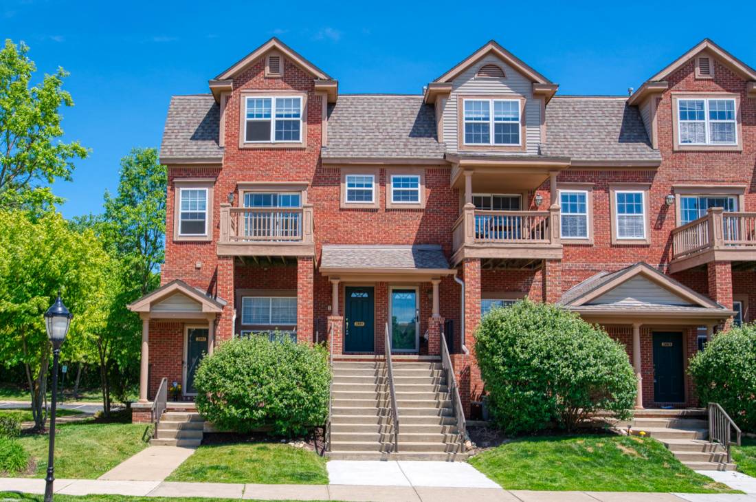 2889 Barclay Way, Ann Arbor, MI 48105