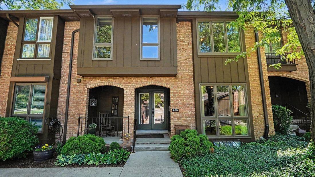 959 Greenhills Drive, Ann Arbor, MI 48105