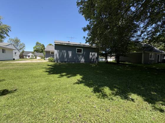 615 Riddle Street, Howell, MI 48843 photo 5