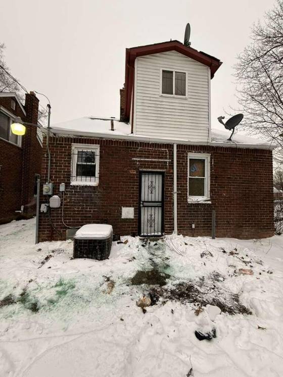 11704 Greenview Avenue, Detroit, MI 48228 photo 3