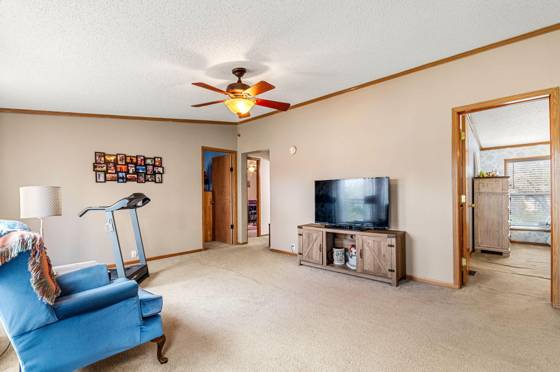 6545 Hiller Avenue, Whitmore Lake, MI 48189 photo 4