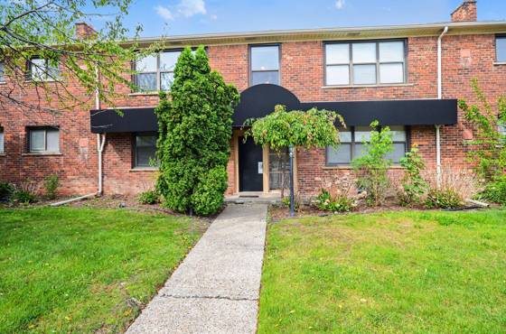 25749 Woodward Avenue #105, Royal Oak, MI 48067 photo 2