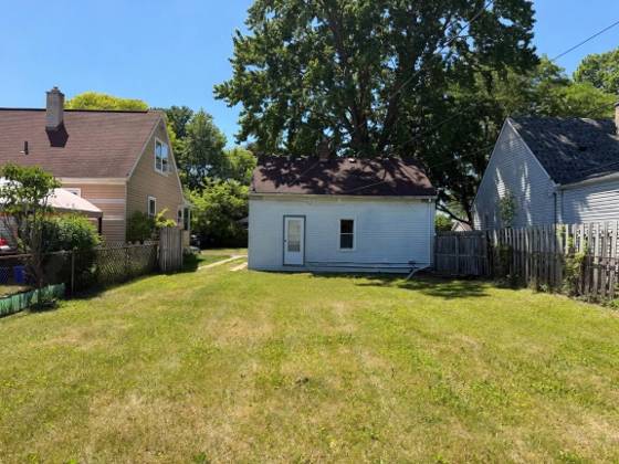 18852 Indian, Redford, MI 48240 photo 2