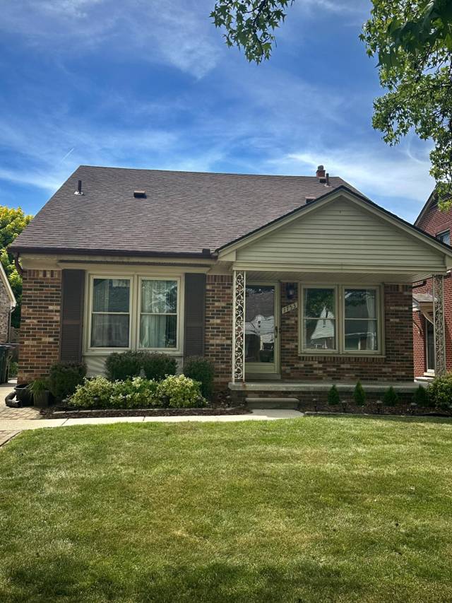 1753 N Silvery Lane, Dearborn, MI
